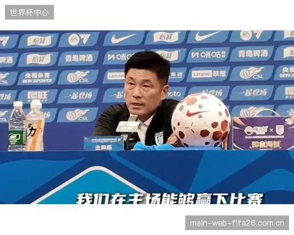李国旭确立斯坦丘为进攻核心,4-2-3-1阵型激活中路渗透多样性。 李国旭确立斯坦丘为进攻核心,4-2-3-1阵型激活中路渗透多样性。